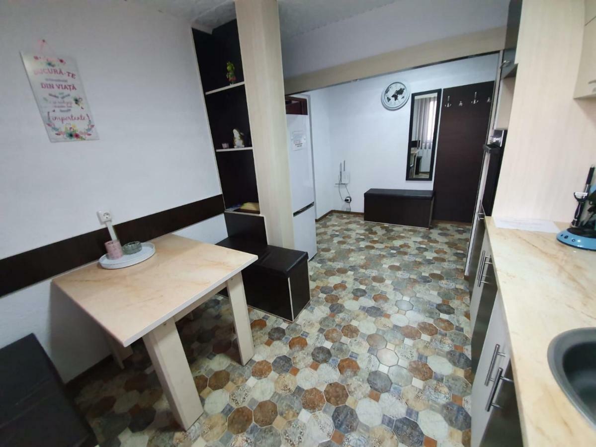 Apartment Ada Kaleh Orşova Extérieur photo