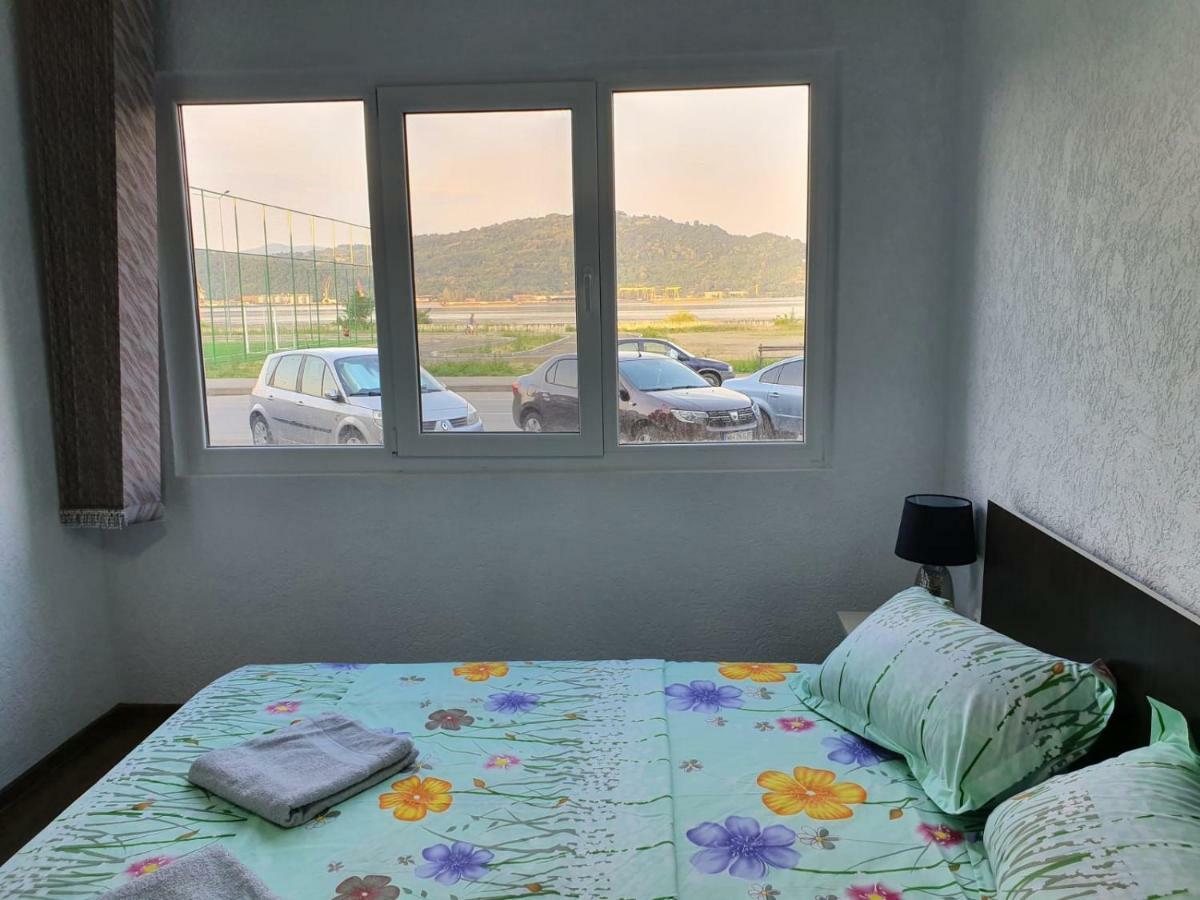 Apartment Ada Kaleh Orşova Extérieur photo